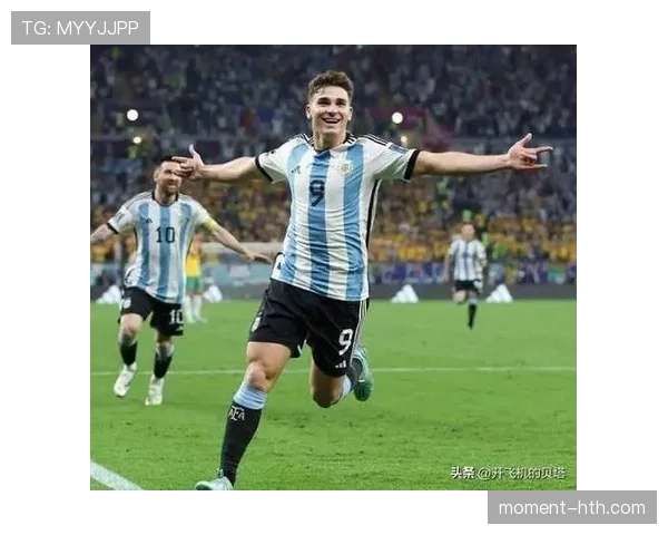 阿尔瓦雷斯状态回升，充足体能助力新赛季冲刺