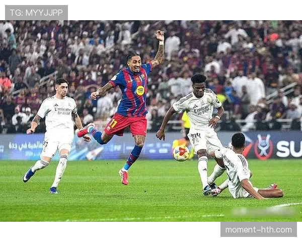 巴萨进攻效率低迷，机会频造却屡屡错失，对争冠形势产生影响